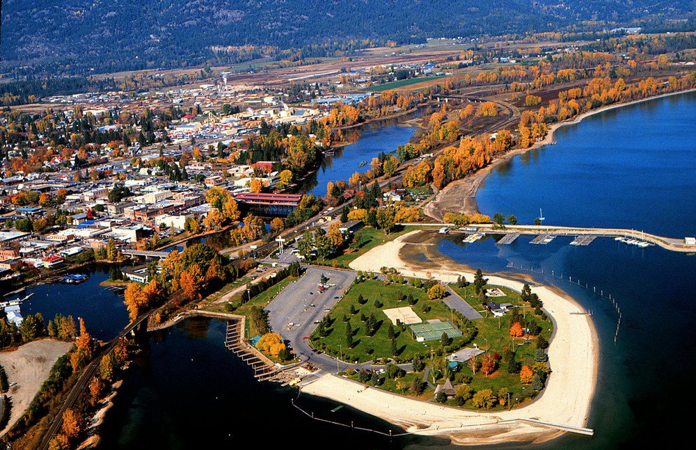 Breathtaking image of Sandpoint Idaho